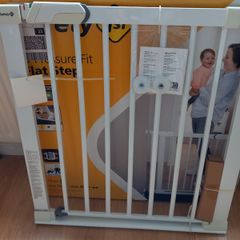 Metal Safety Gate (Unused)
