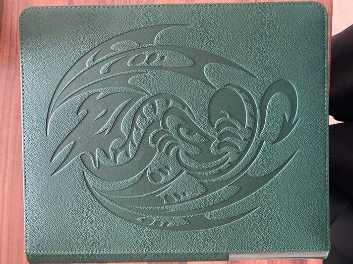 Dragon Shield Card Binder