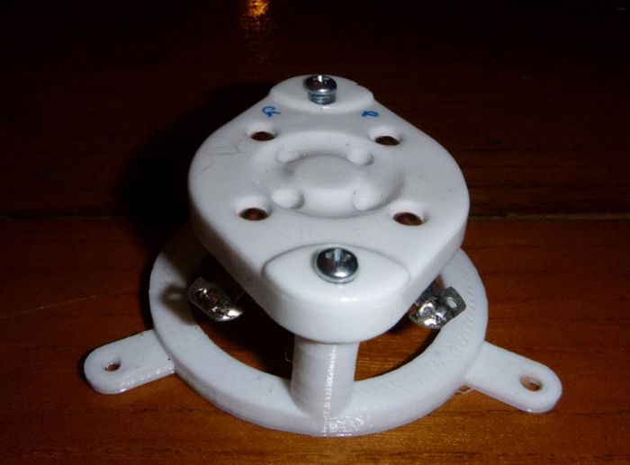tube UX4 ceramic socket holder