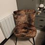 feature chair Image 2