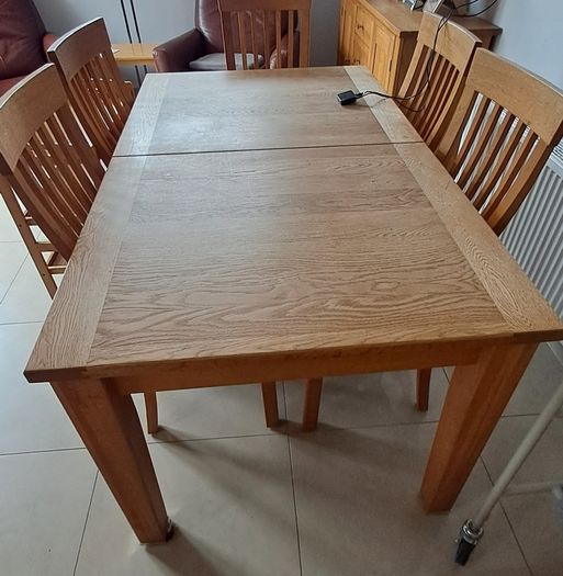 Oak Table, Extendable 5ftx3ft