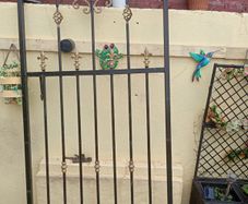 Metal gate hinge and mounting bracket