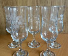 Vintage Duiske Glass Company Wine Glasses