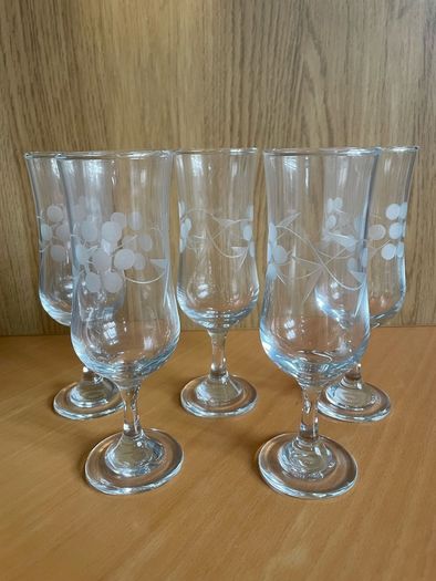 Vintage Duiske Glass Company Wine Glasses