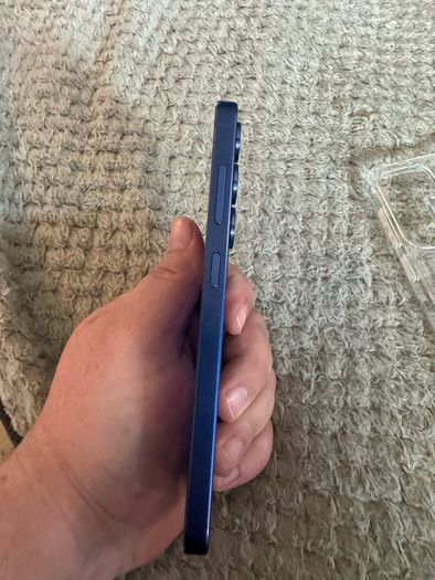 samsung s25 cracked back glass