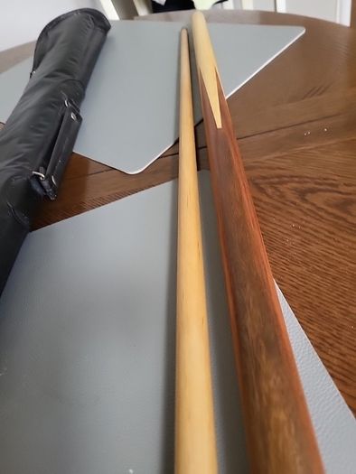 Snooker cue 2 piece
