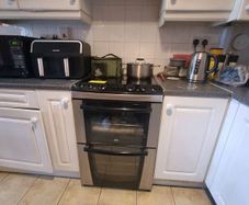 Zanussi Electric Cooker with Double Oven Ceramic Hob  Working  Quick Sale