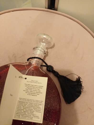 Luxury bath glitter foam