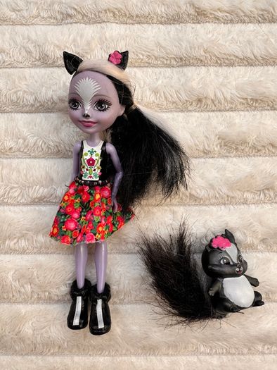 Mattel Enchantimals Sage Skunk Doll & Pet Used Please see photos
