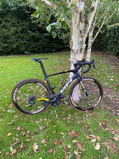 Road Bike BH Full Carbon Bike Ultegra Di Zipp Whee