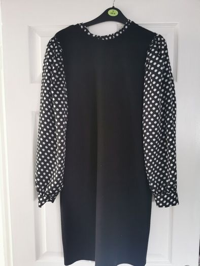 Dresses mainly, 14.