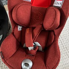 Cybex Sirona Z iSize Plus Car Seat and 360 Rotating Base Z Bundle