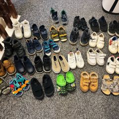 UK5-UK 6 boys shoes