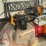 chain saw Image 4