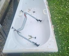 bath and shower screen