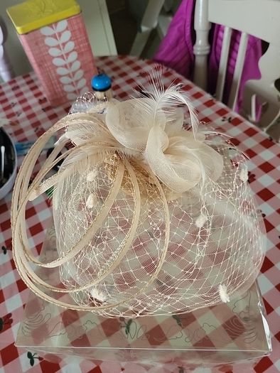 fascinator nude/cream