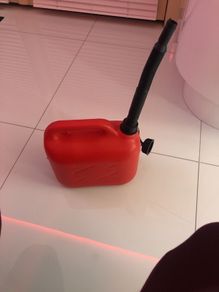 jerrycan