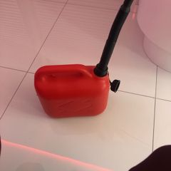jerrycan