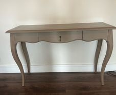 console table