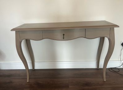 console table