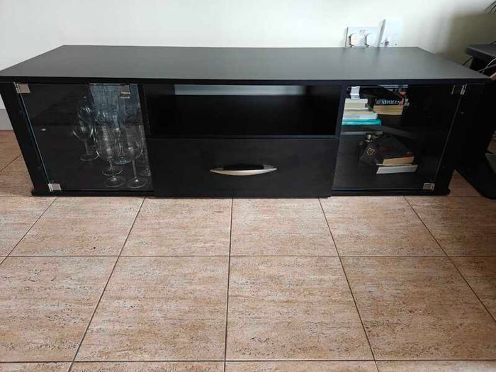 TV Stand/ Cabinet