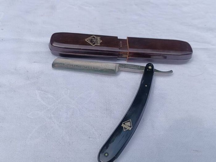 Vintage Soligen Puma Special Edition Cut Throat Razor