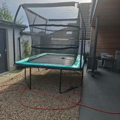 Trampoline