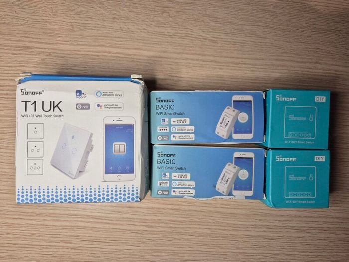 Sonoff WiFi. Smart home, device set to turn on and off any electronic remotely. Brand New