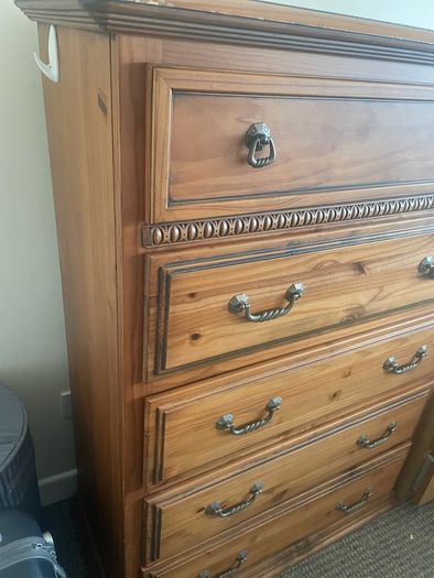 solid wood 5-drawer chest of drawers