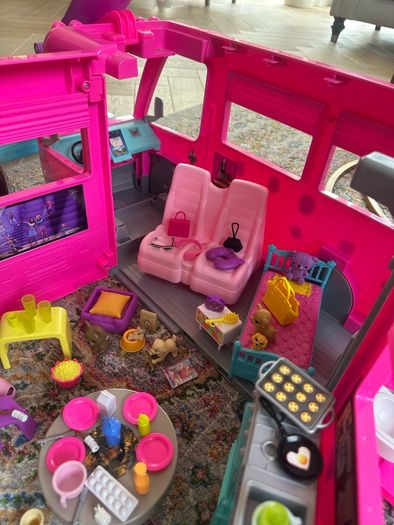 Barbie Campervan/Slide/Pool/Dolls/Accessories