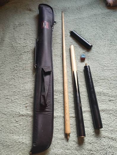 BCE Class Pool Cue and Case Bag