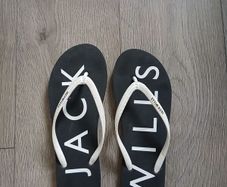 Jack Jills flip flops