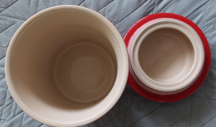 Le Creuset stoneware pot