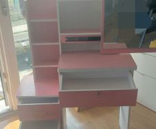 dressing table