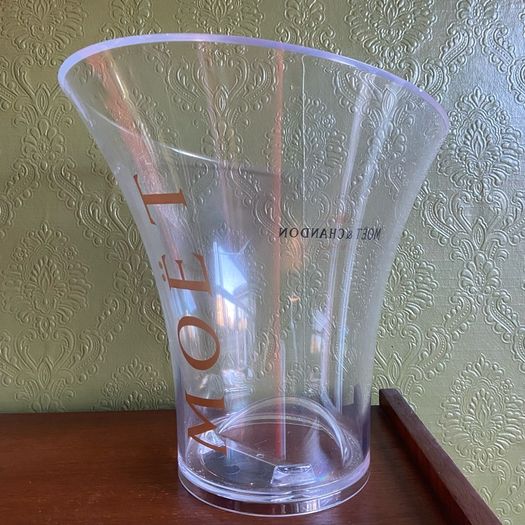 Champagne bucket