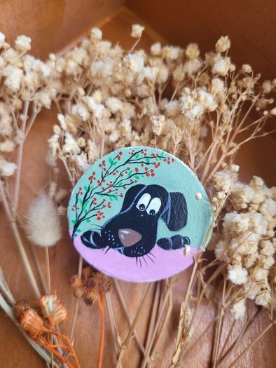 Hand_painted wooden magnets