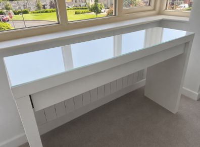 IKEA MALM Dressing Table (White)