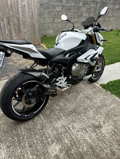 bmw s1000r