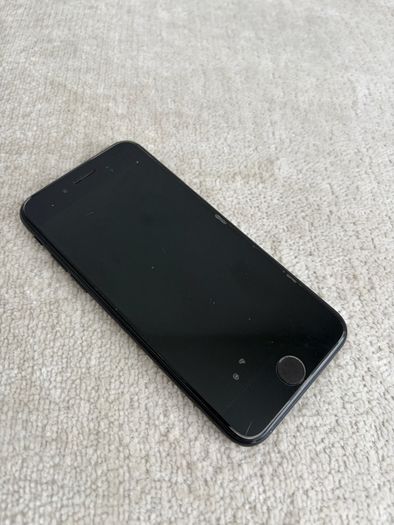iPhone SE 2022