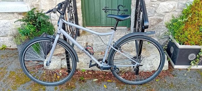 Decathlon Hybrid Bicycle