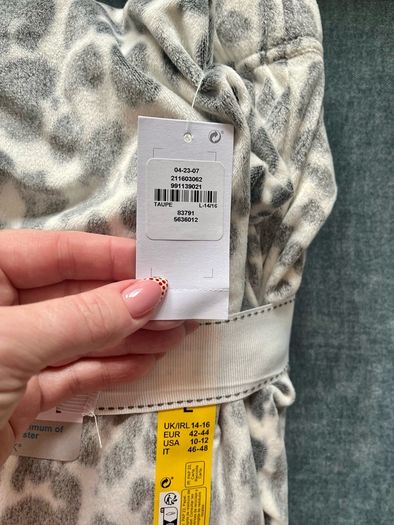 Ladies PJ's (brand new)