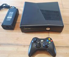Modded+ Refurbished Xbox 360 S Rgh3 250GB with games