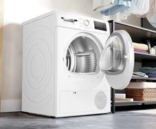 Bosch 8KG Series 4 Heat Pump Tumble Dryer  White  WTH85225IE