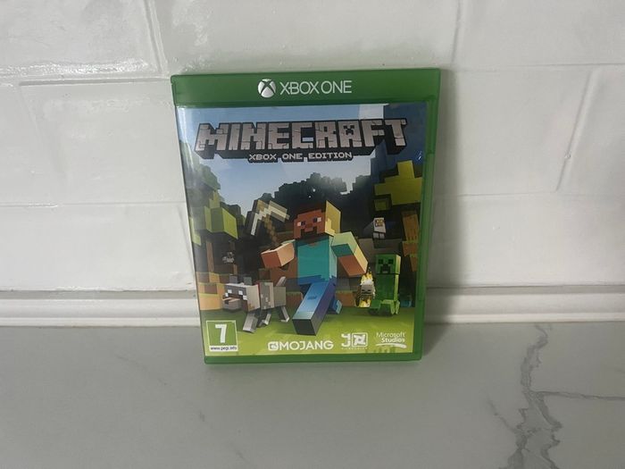 Minecraft Xbox One Legacy Edition