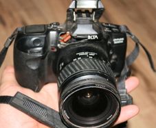 Minolta Dynax 500si Super 35mm SLR Camera + 28-80mm AF Lens (parts/repair)