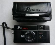 Pocket Fujica 250 film camera with original case