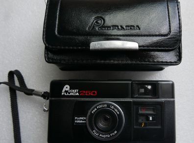 Pocket Fujica 250 film camera with original case