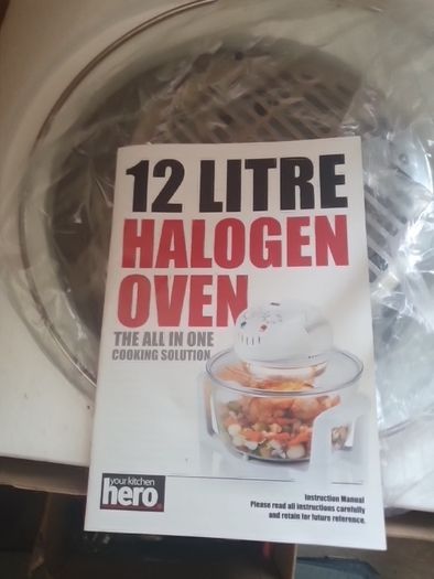 oven 12 litre halogen oven not used still  in box