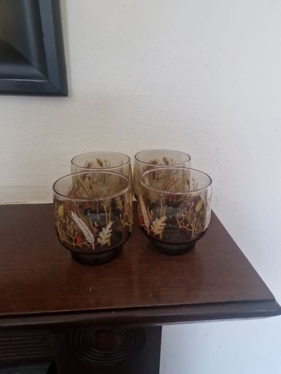 retro glasses