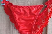 New red pants size small